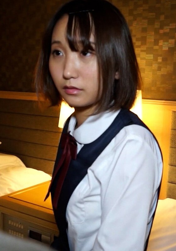 黒髪ショートカットの清楚系美○女をナンパしてホテルで個撮テイで制服コスプレハメ撮りSEX！ パッケージ画像