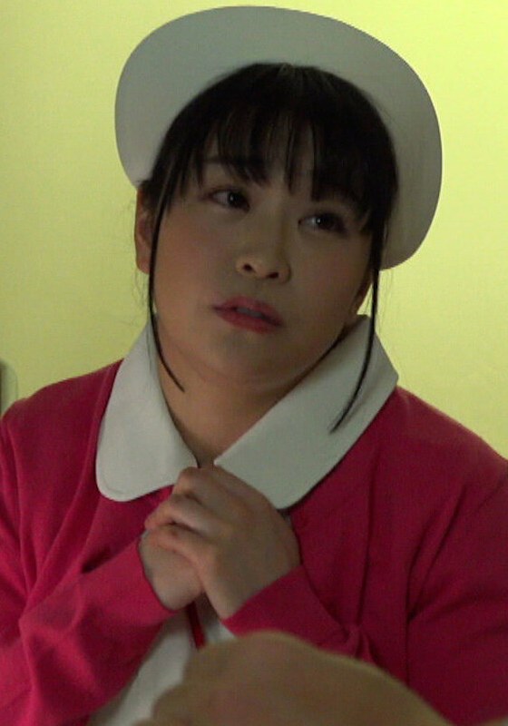 夜勤続きの看護師さんは欲求不満！深夜の受付でオナニーする淫乱性癖の看護師さんと深夜の病室で声を潜めて痴女SEX！ パッケージ画像